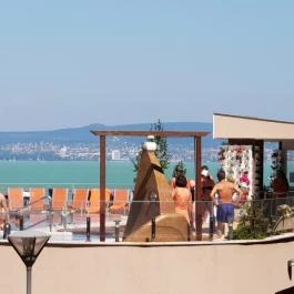 Hotel Wellamarin Zamárdi - Medence/kert